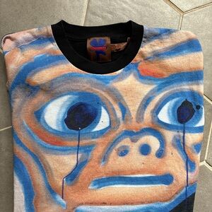 Heaven by Marc Jacob’s ET phone shirt.